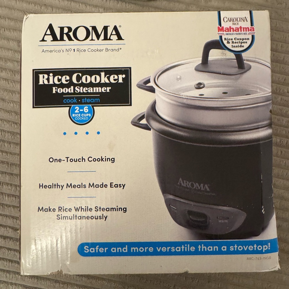 Brand New Aroma Housewares Rice Cooker with Steamer